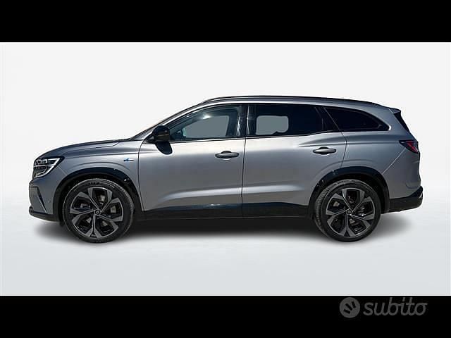 Usata Renault Espace 200 CV (147 kW) 2024 Grigio SUV