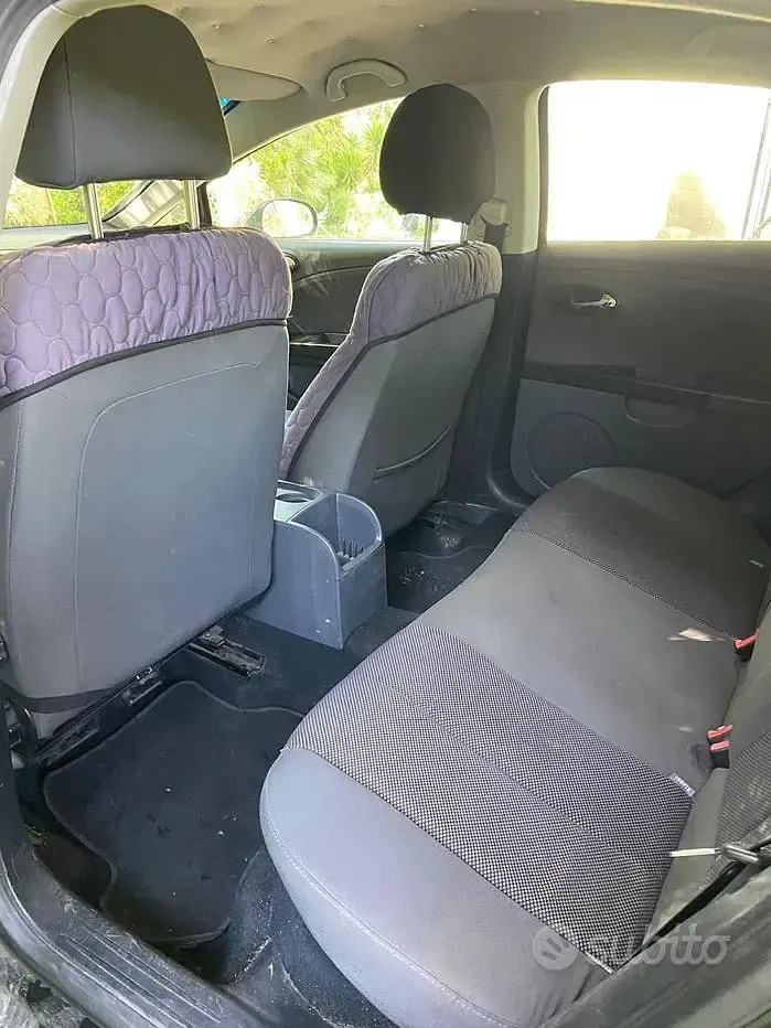 Usata Seat Leon 110 CV (80 kW) 2008 Nero Utilitaria