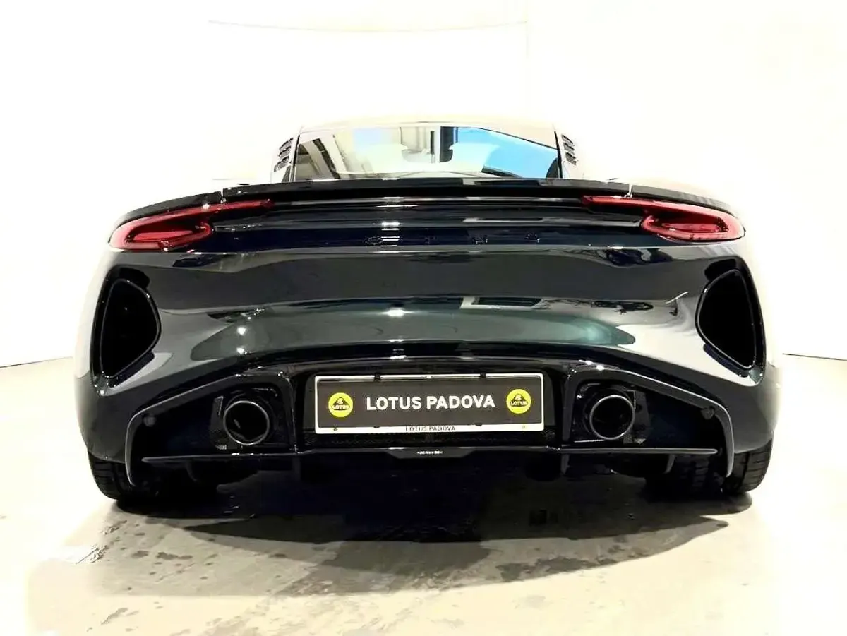 Usata Lotus Emira 360 CV (264 kW) 2024 Dark verdant Coupé