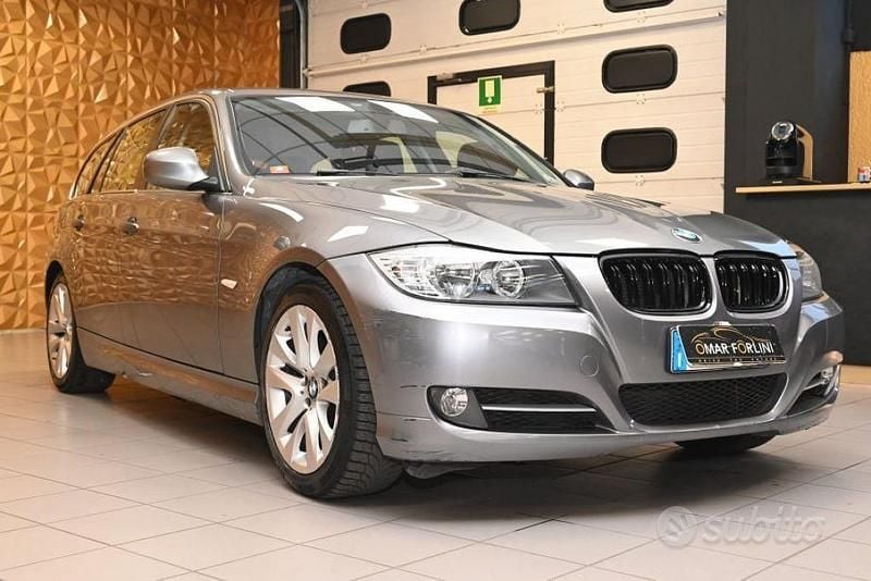 Usata BMW 318 Comfort Edition 143 CV (105 kW) 2012 Grigio Station wagon