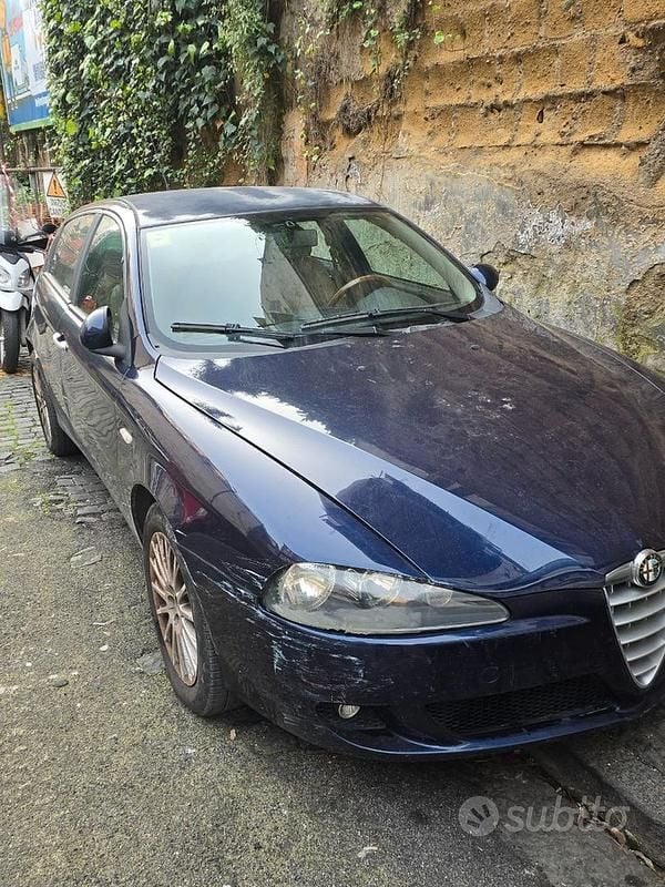 Usata Alfa Romeo 147 2005 Blu Utilitaria