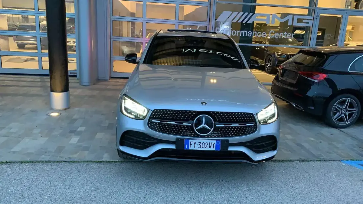 Usata Mercedes GLC220 Premium Plus 194 CV (142 kW) 2019 Argento SUV
