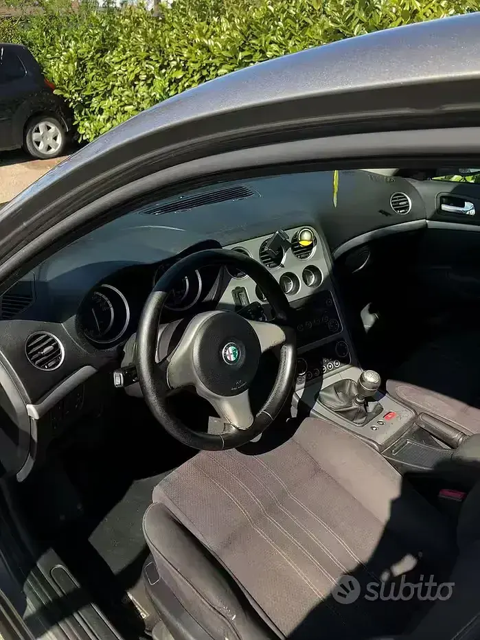 Usata Alfa Romeo 159 185 CV (136 kW) 2006 Grigio Berlina