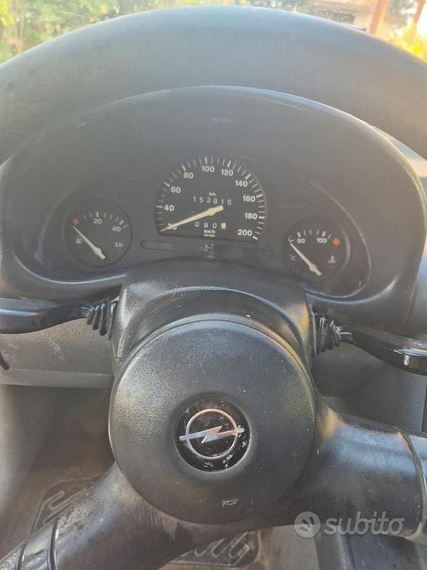 Usata Opel Corsa Swing 1995 Berlina