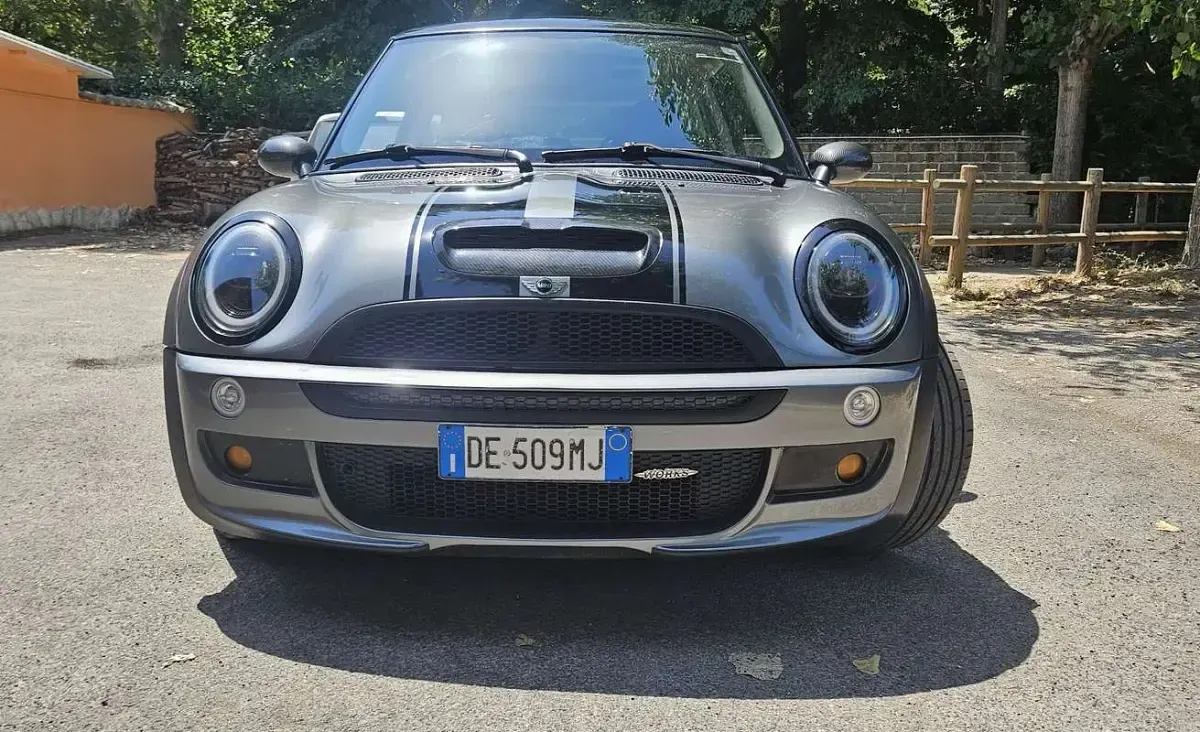 Usata Mini Cooper S 170 CV (125 kW) 2006 Grigio Utilitaria