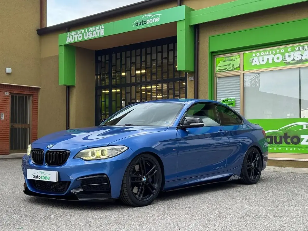 Usata BMW M235 Efficient Dynamics 326 CV (239 kW) 2015 Blu Coupé