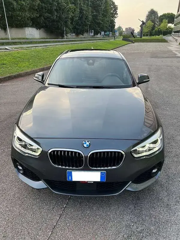 Usata BMW 125 M Sport 224 CV (164 kW) 2018 Grigio Berlina