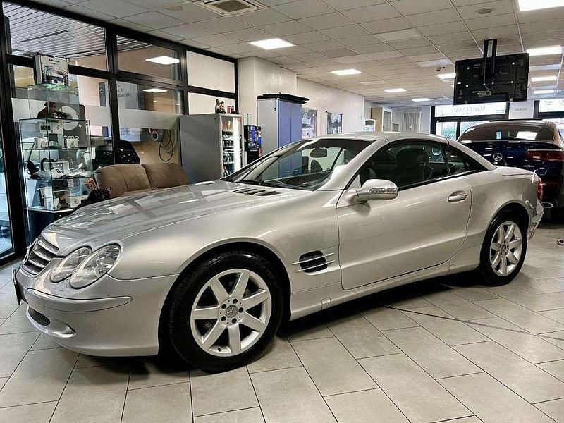 Usata Mercedes SL350 245 CV (180 kW) 2004 Grigio Cabrio