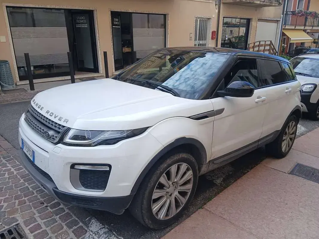 Usata Land Rover Range Rover evoque HSE Dynamic 150 CV (110 kW) 2017 Bianco SUV