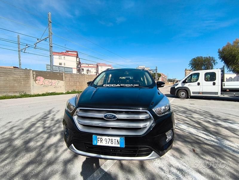 Usata Ford Kuga Titanium 120 CV (88 kW) 2018 Nero SUV