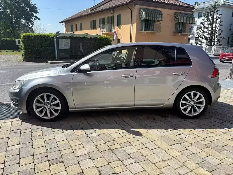 Begagnad VW Golf VII Highline 150 HK (110 kW) 2013 Grå Sedan