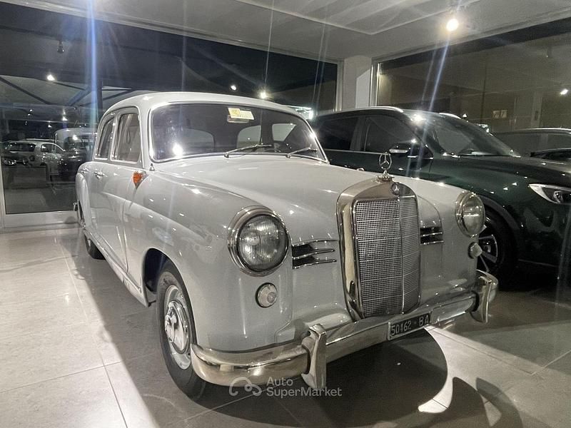 Usata Mercedes 180 52 CV (38 kW) 1958 Gray Berlina