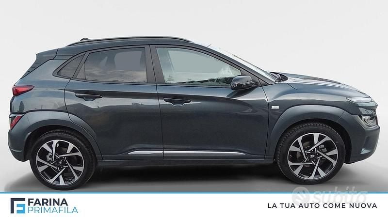 Usata Hyundai Kona 120 CV (88 kW) 2022 Grigio medio SUV