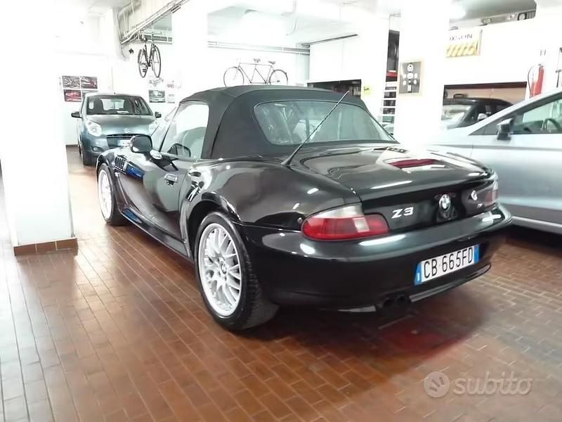 Begagnad BMW Z3 150 HK (110 kW) 2002 Svart Cab