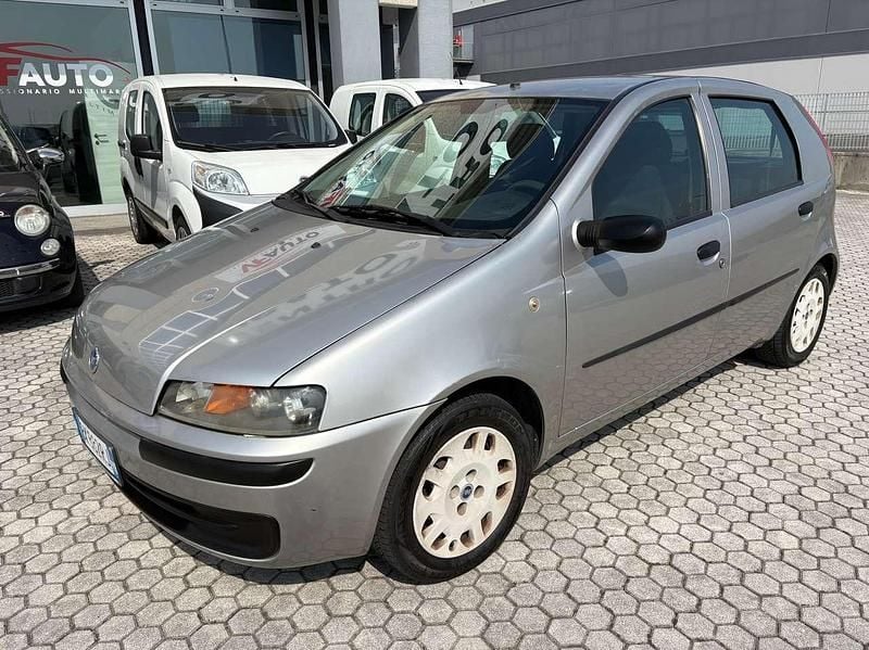 Usata Fiat Punto 60 CV (44 kW) 2000 Grigio Utilitaria