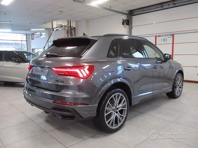 Usata Audi Q3 Comfort 150 CV (110 kW) 2025 Grigio SUV