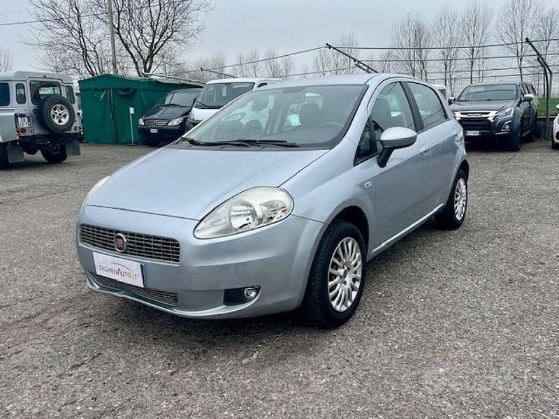 Occasion Fiat Grande Punto Active 77 ch (56 kW) 2009 Gris Citadine
