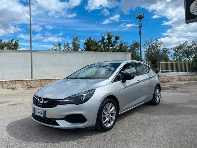 Venduto Opel Astra 5° SERIE 1.2 TURBO. - auto usate in vendita