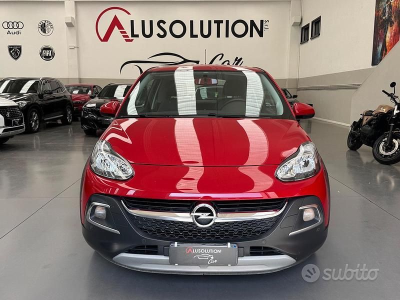Usata Opel Adam Rocks Rocks 87 CV (63 kW) 2016 Rosso Utilitaria