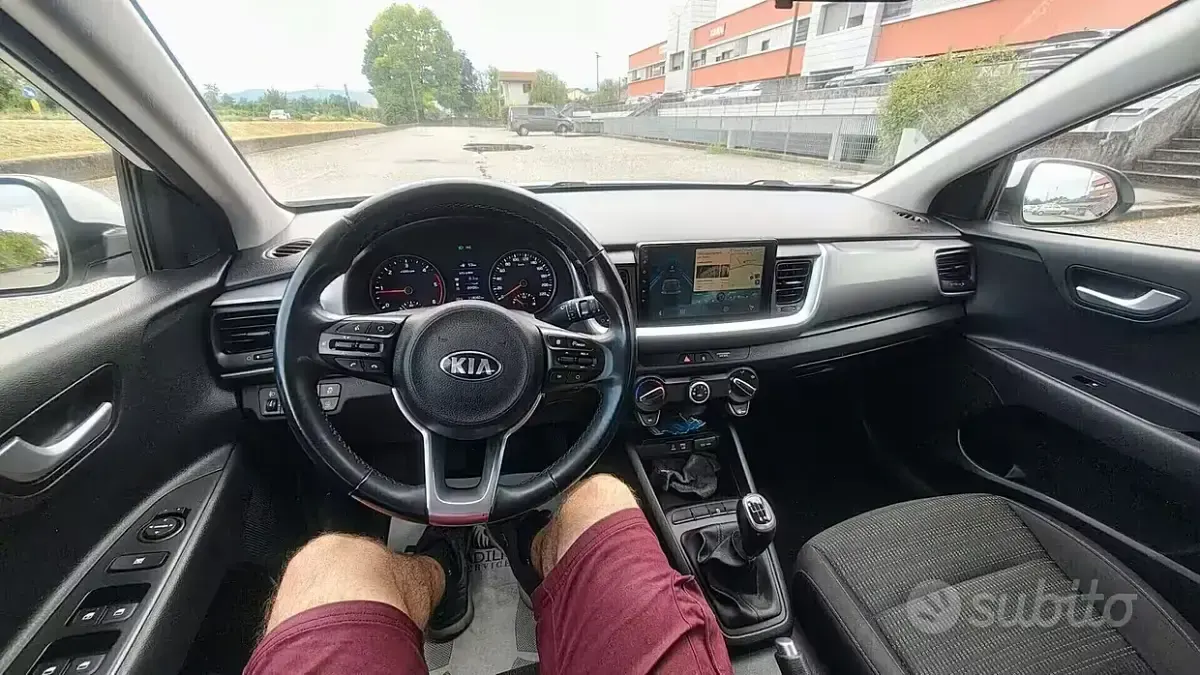 Usata Kia Stonic Style 110 CV (80 kW) 2018 Bianco SUV