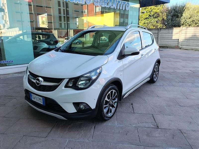 Usata Opel Karl Rocks 73 CV (53 kW) 2019 Bianco metallizzato Utilitaria