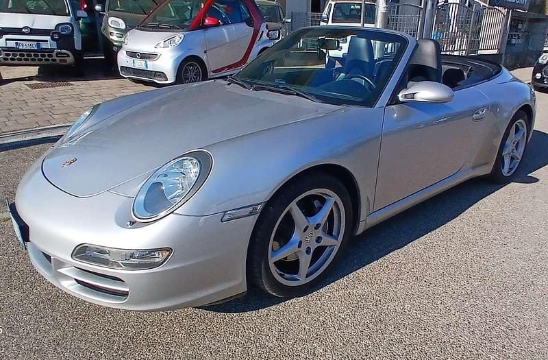 Usata Porsche 997 325 CV (239 kW) 2005 Vernice metallizzata Cabrio