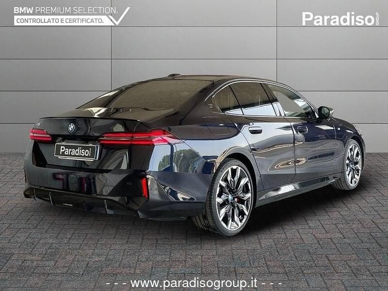 Usata BMW i5 M Performance 127 kW (173 CV) 2023 Nero Berlina