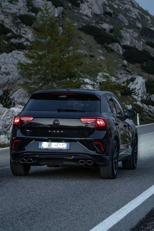 Usata VW T-Roc R 300 CV (220 kW) 2020 Nero SUV