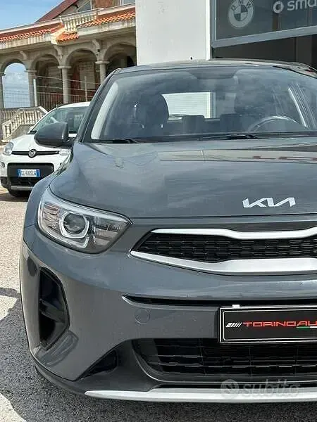 Occasion Kia Stonic Urban 84 ch (61 kW) 2022 Gris SUV