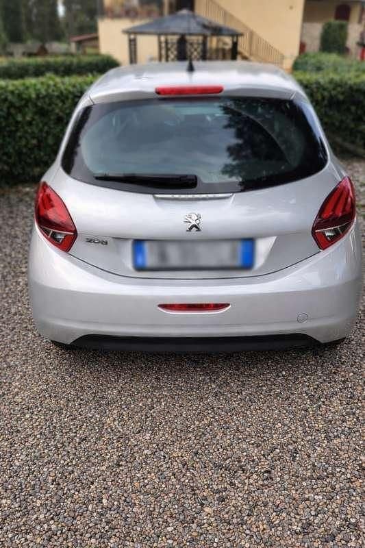 Usata Peugeot 208 Allure 75 CV (55 kW) 2017 Utilitaria