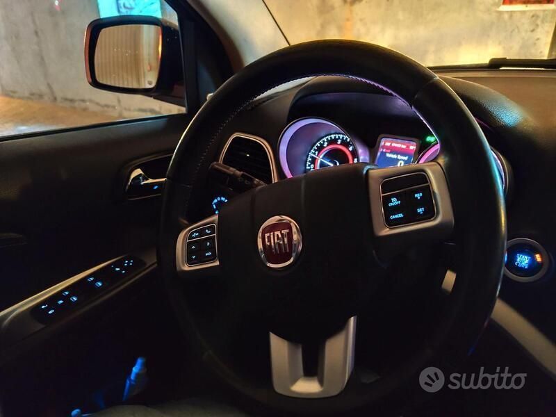 Usata Fiat Freemont 170 CV (125 kW) 2013 Blu SUV