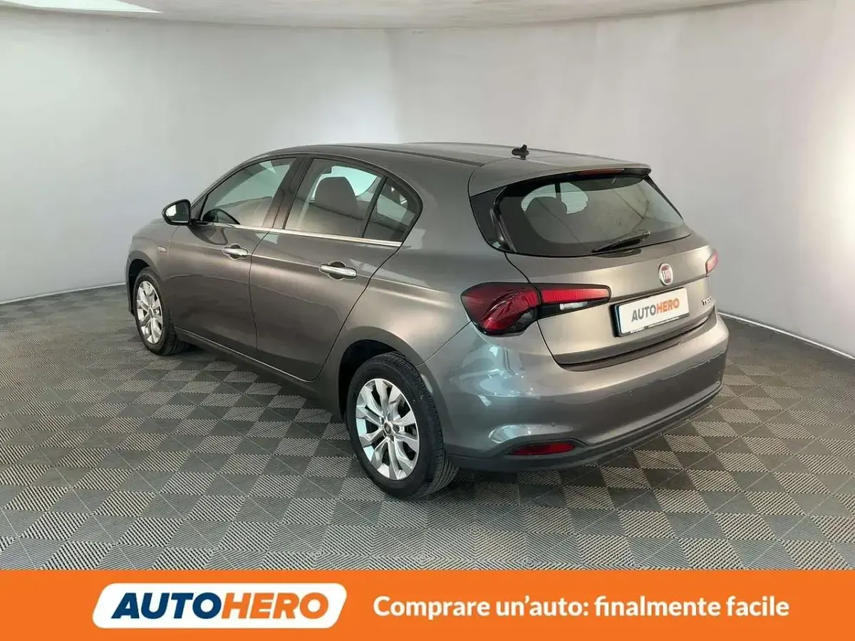 Usata Fiat Tipo Business 120 CV (88 kW) 2018 Grigio Berlina