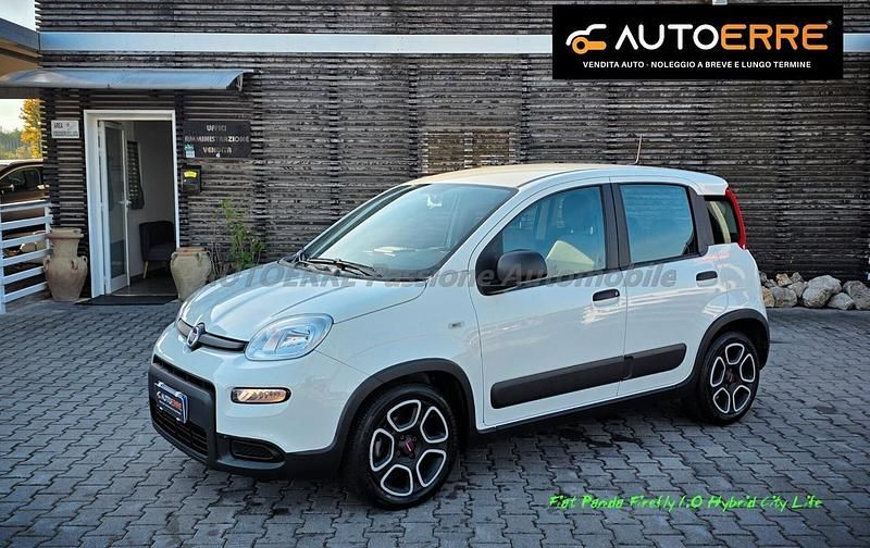 Bianco Usata 2022 Fiat Panda City Life Due volumi | 12.500 € (Molto cara) - Immagine 1/4