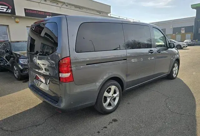 Usata Mercedes Vito 163 CV (119 kW) 2019 Grigio Furgone