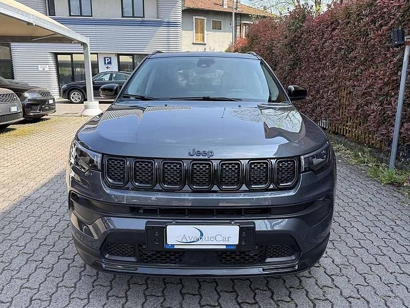 Usata Jeep Compass Night Eagle 131 CV (96 kW) 2022 Grigio / metallizzato SUV
