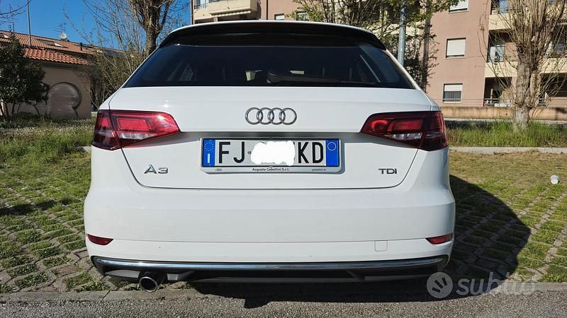 Usata Audi A3 Design 116 CV (85 kW) 2017 Bianco Berlina