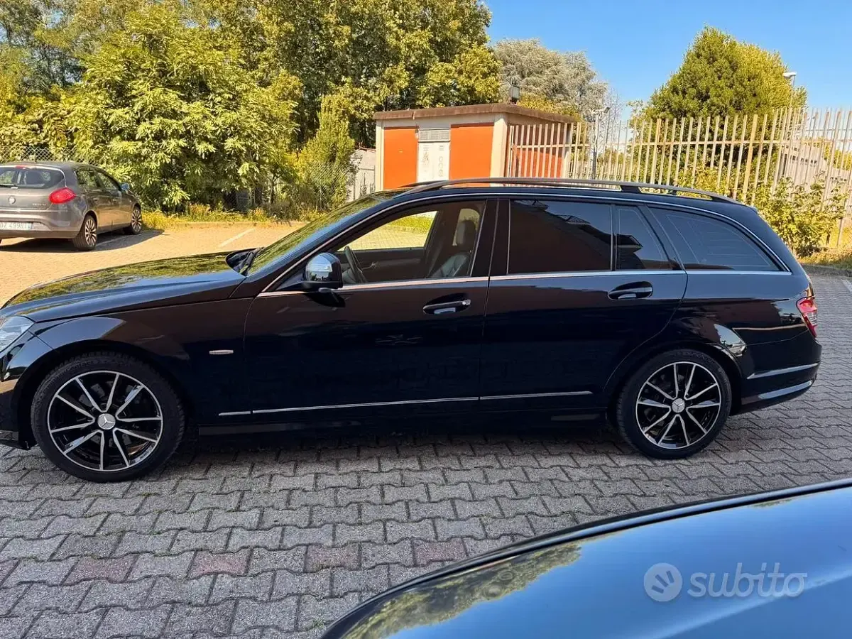 Usata Mercedes C320 Avantgarde 224 CV (164 kW) 2008 Nero Station wagon