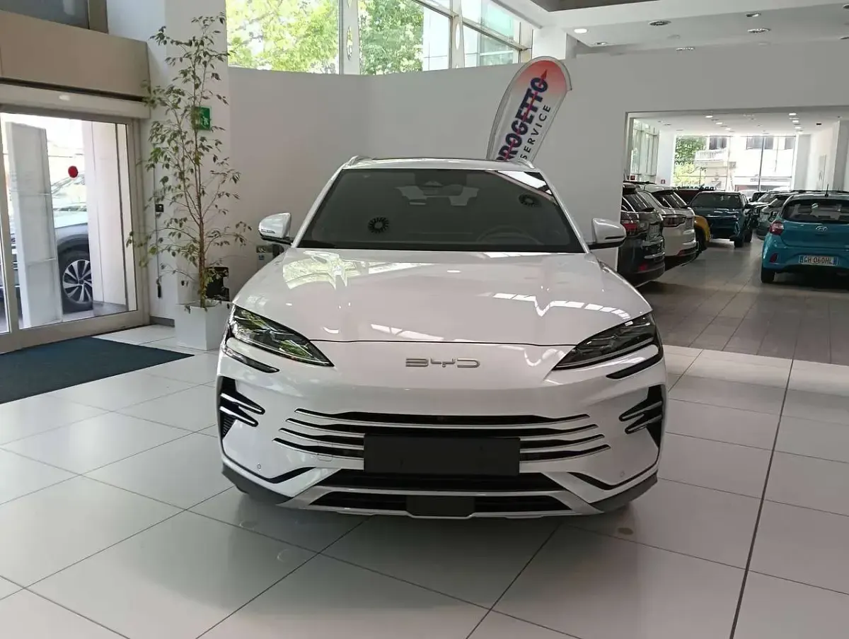 Nuova BYD Seal U Comfort 98 CV (72 kW) 2025 Snow white SUV