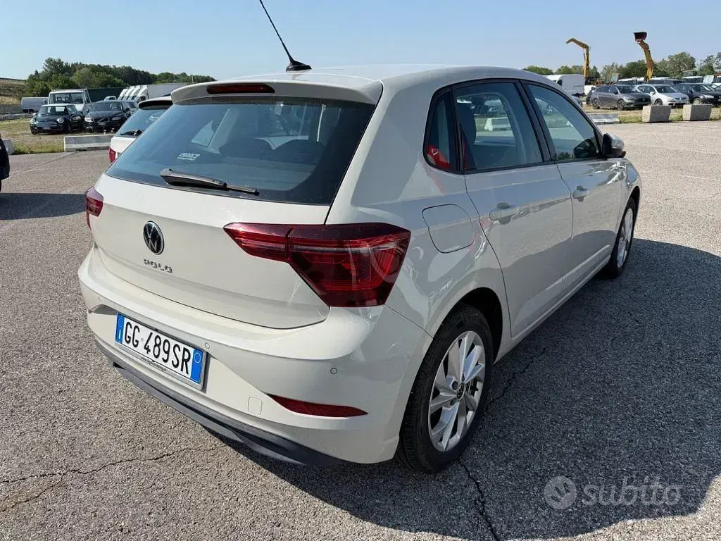 Usata VW Polo Style 95 CV (69 kW) 2022 Beige Utilitaria