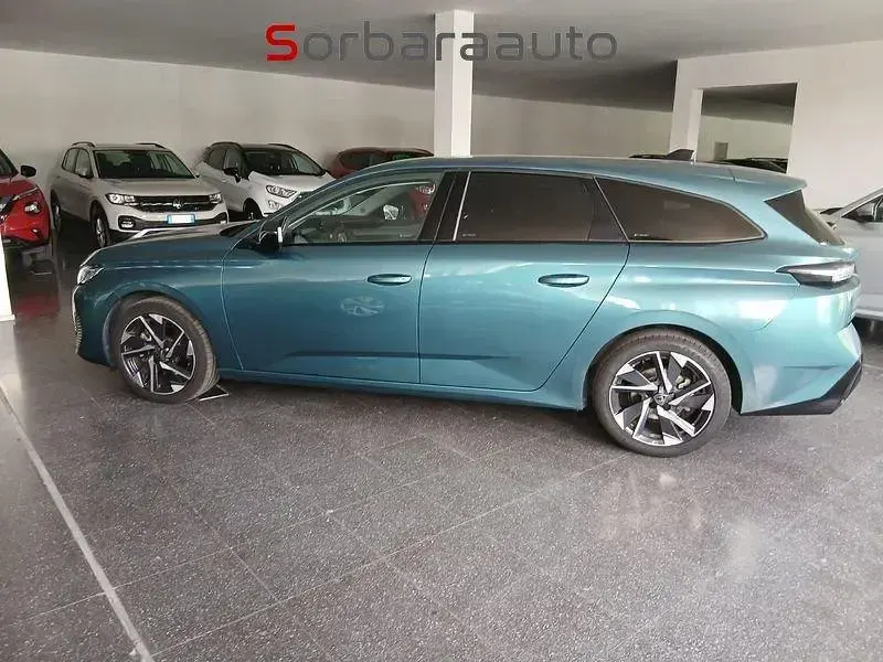 Usata Peugeot 308 SW Allure 131 CV (96 kW) 2023 Verde Station wagon