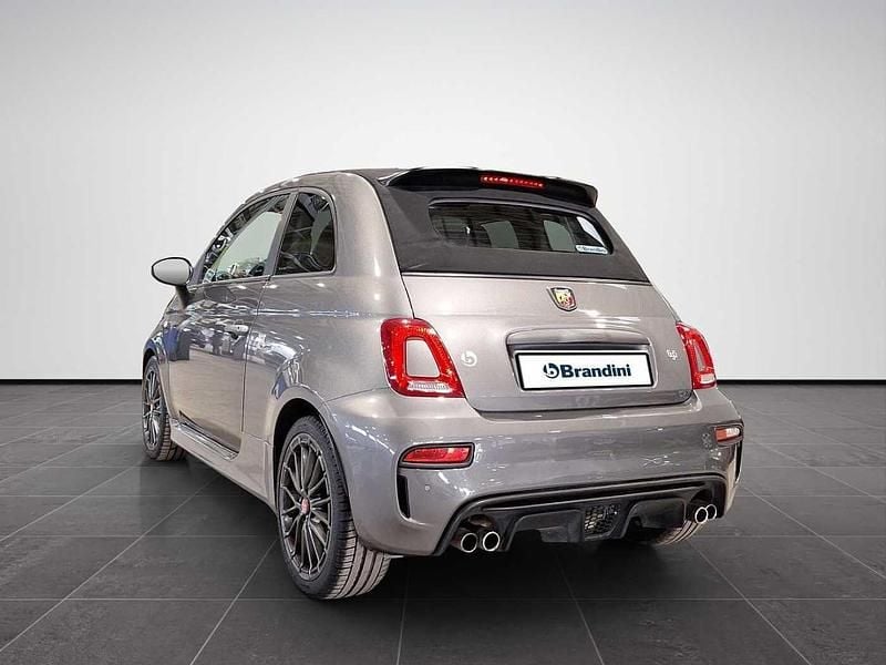 Usata Abarth 695C 179 CV (131 kW) 2023 Grigio Cabrio