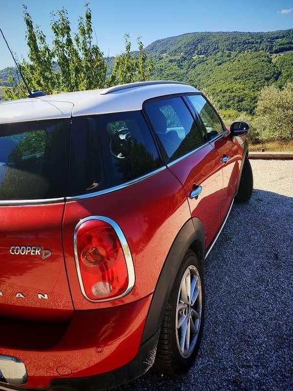 Usata Mini Cooper D Countryman Business 111 CV (81 kW) 2014 Rosso SUV
