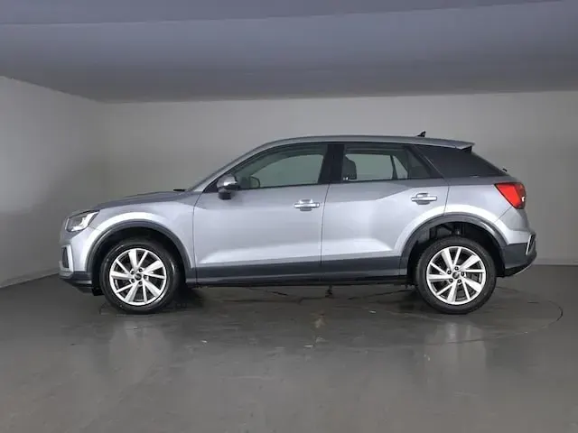 Usata Audi Q2 Advanced Plus 150 CV (110 kW) 2023 Argento fioretto metallizzato SUV