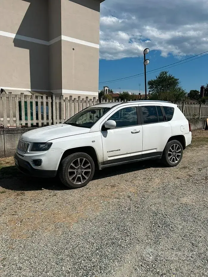 Usata Jeep Compass 136 CV (100 kW) 2013 Bianco SUV