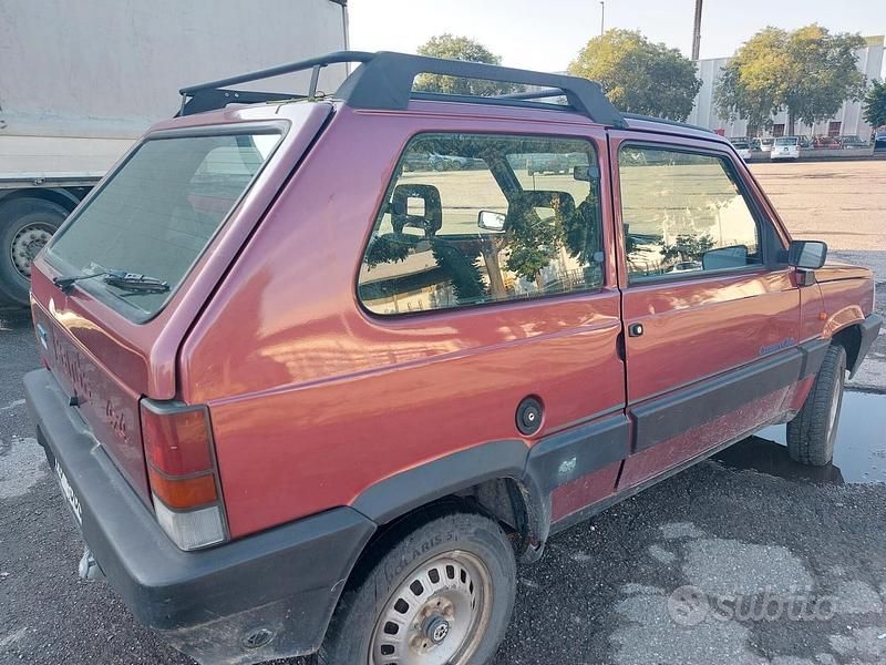 Usata Fiat Panda 4x4 S 50 CV (36 kW) 1993 Rosso Utilitaria