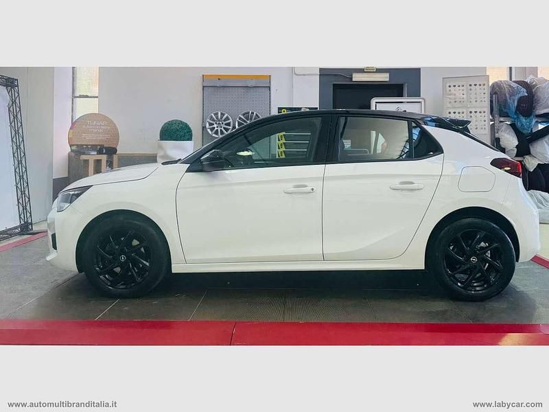 Usata Opel Corsa GS Line 101 CV (74 kW) 2022 Bianco Berlina