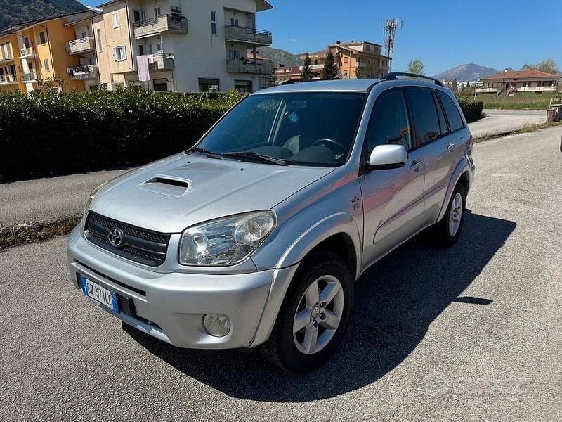 Usata Toyota RAV4 2005 Grigio SUV