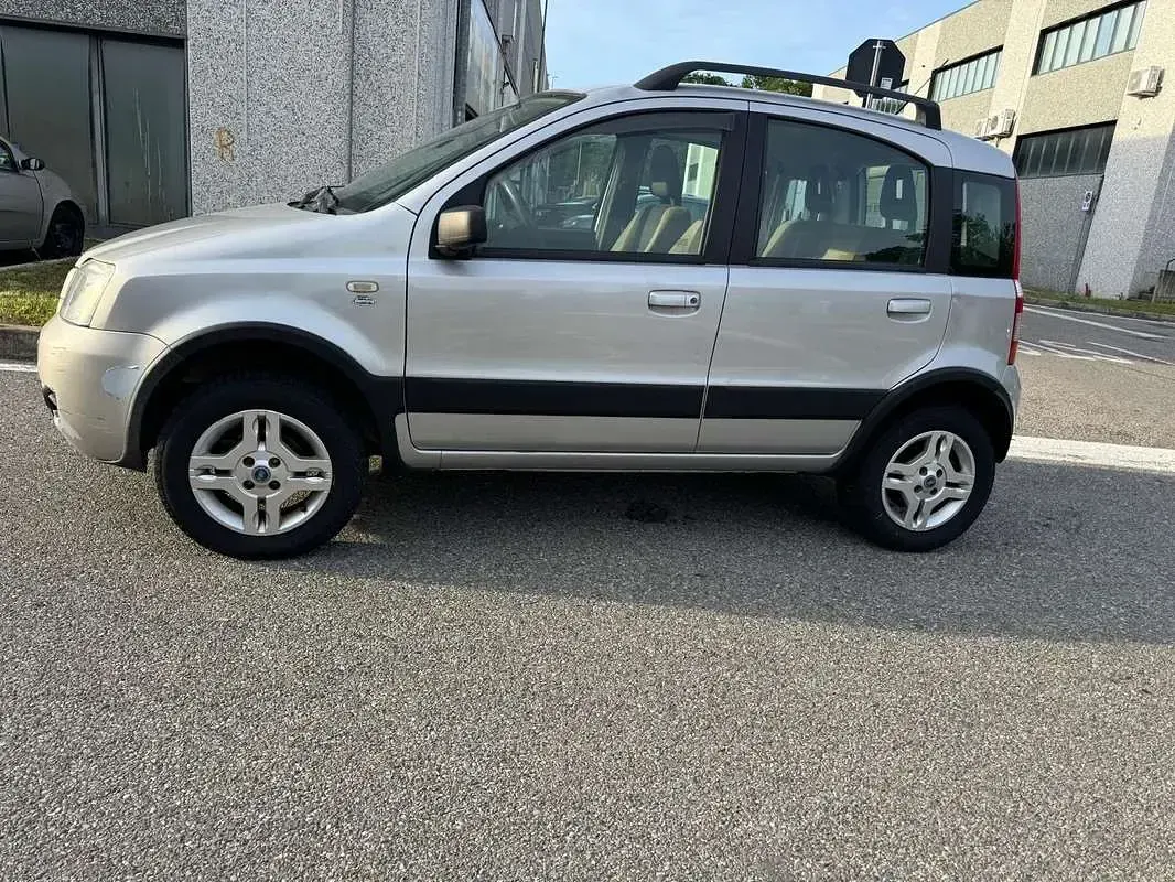 Usata Fiat Panda 4x4 Climbing 60 CV (44 kW) 2008 Utilitaria