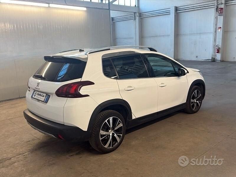 Usata Peugeot 2008 Allure 110 CV (80 kW) 2018 Bianco SUV