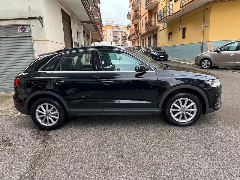 Usata Audi Q3 Business 120 CV (88 kW) 2017 Nero SUV